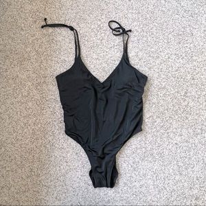 VICTORIA SECRET Plunge One-Piece Swimsuit - L